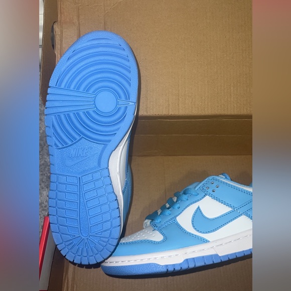 Nike low university blue "UNC" dunks - Picture 3 of 3